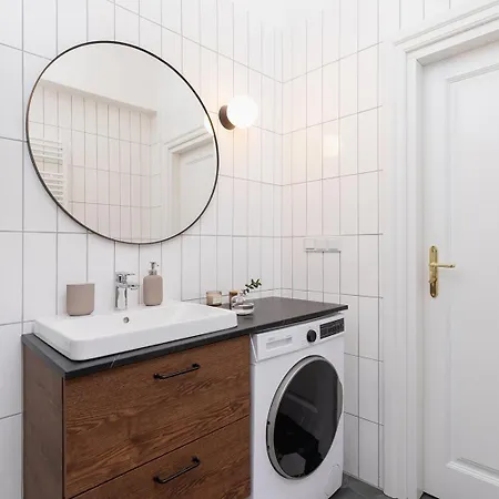 2 - Bedroom With Balcony - Rejtana 10 Lägenhet *